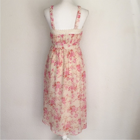 Kimchi Blue Floral Dress with Lace Trim - Picture 3 of 15